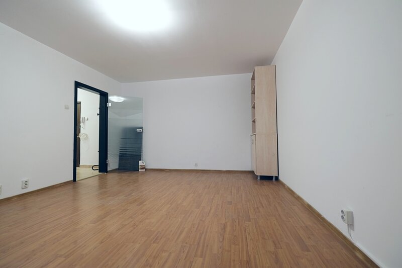 Unirii - Octavian Goga, apartament nemobilat aflat la prima inchiriere